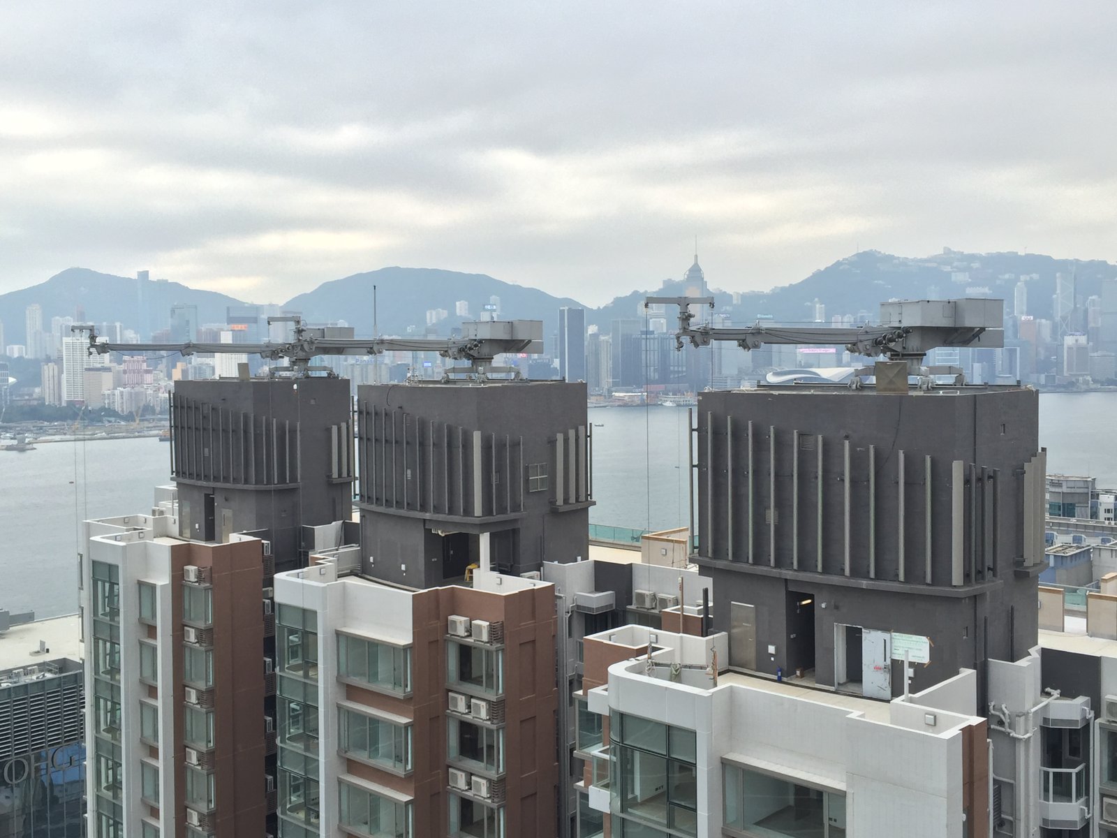 Building Maintenance Units (BMU)