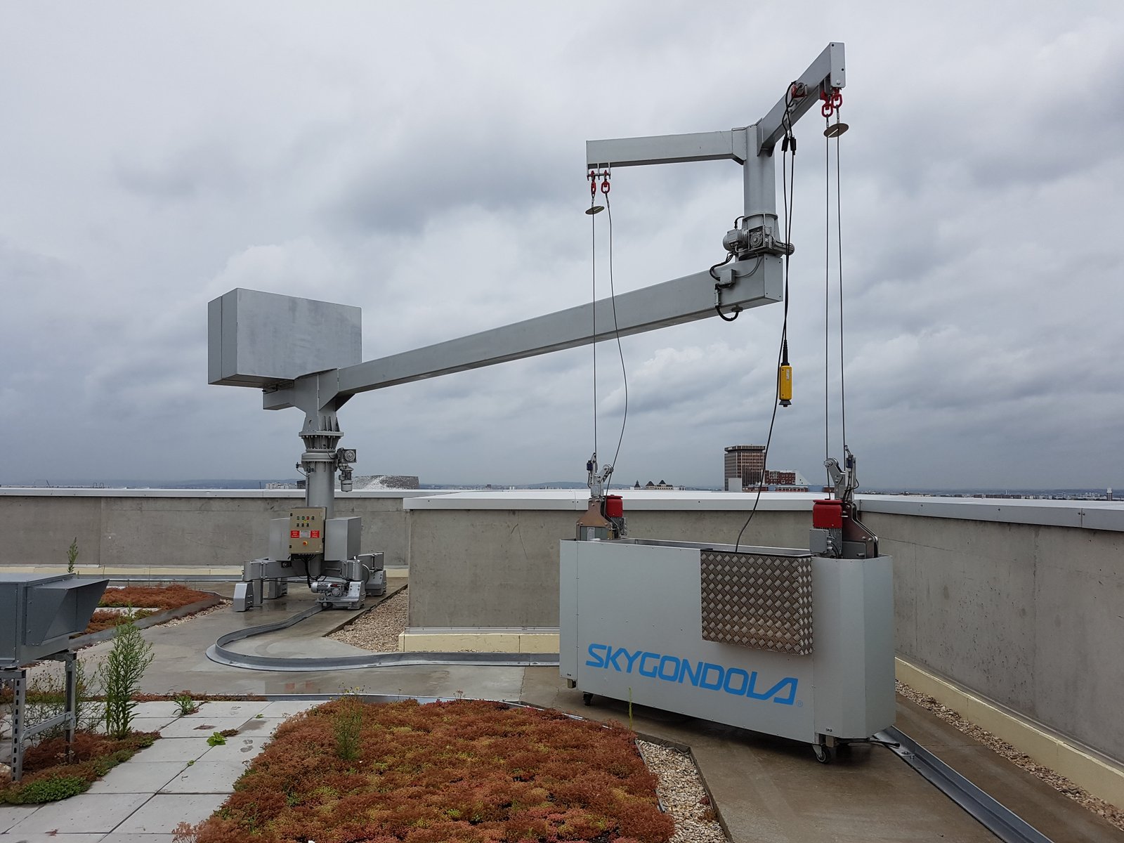 Building Maintenance Units (BMU)